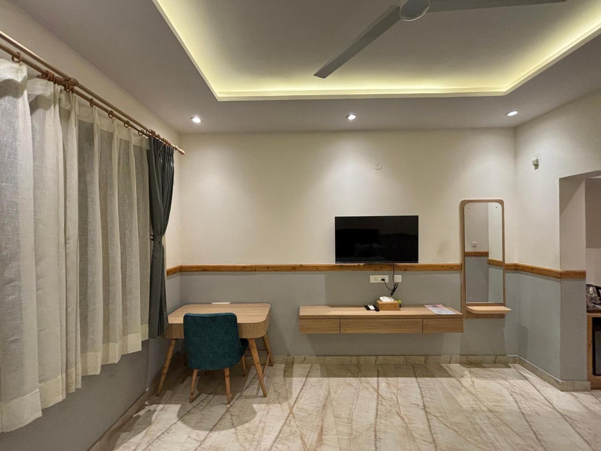 데라둔 The Cocoon B&B 외부 사진