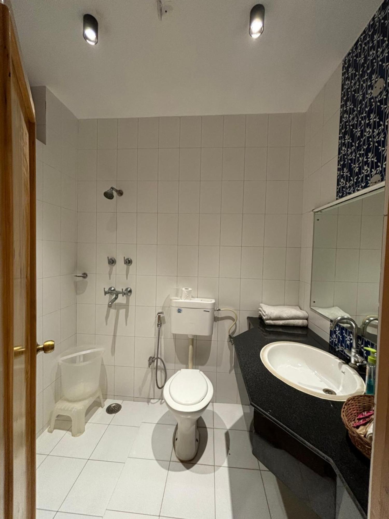 데라둔 The Cocoon B&B 외부 사진