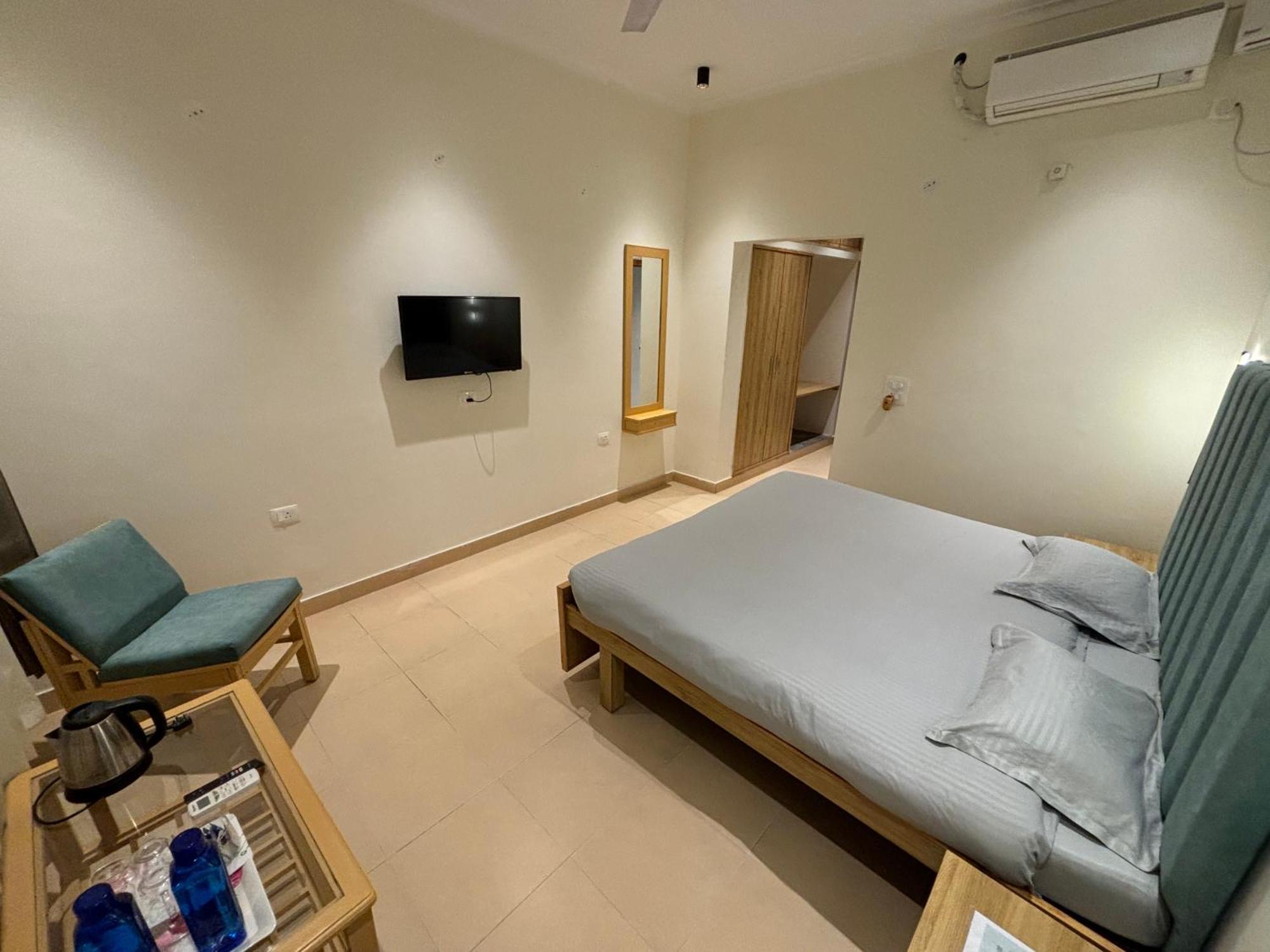 데라둔 The Cocoon B&B 외부 사진